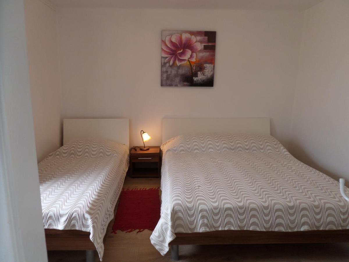 Apartmani Mirko Ljubac Ražanac Extérieur photo