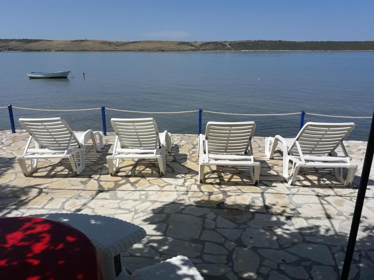 Apartmani Mirko Ljubac Ražanac Extérieur photo